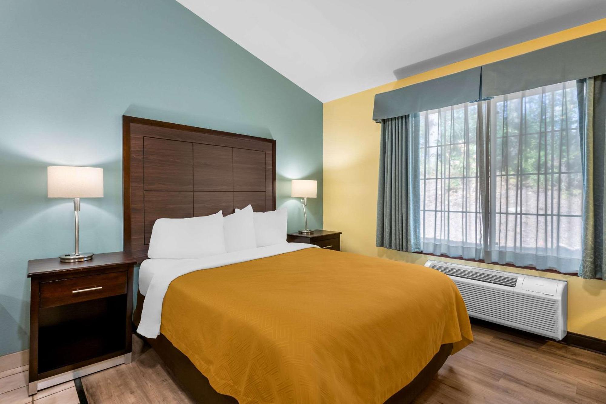 Econo Lodge Inn & Suites Eau Claire Eksteriør billede