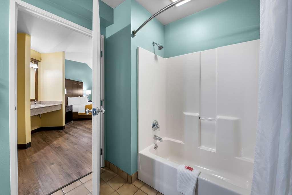 Econo Lodge Inn & Suites Eau Claire Værelse billede