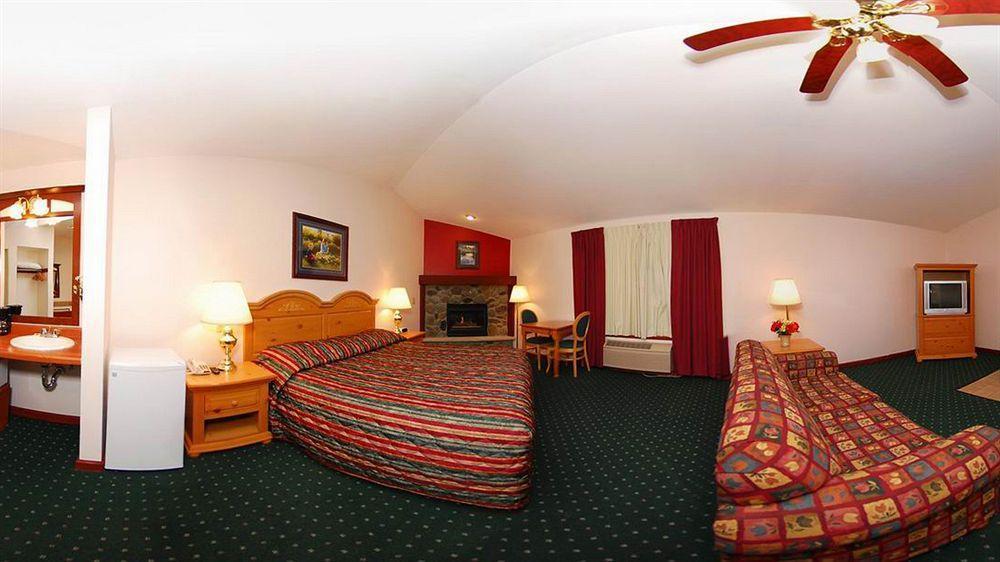 Econo Lodge Inn & Suites Eau Claire Eksteriør billede