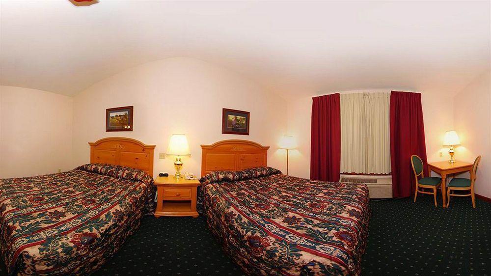 Econo Lodge Inn & Suites Eau Claire Eksteriør billede