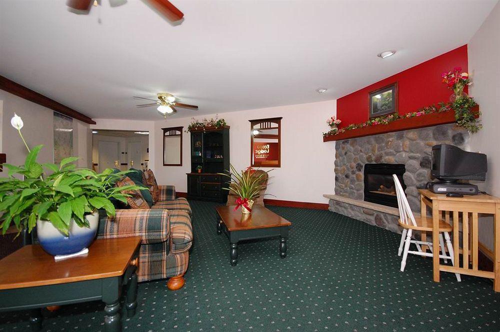 Econo Lodge Inn & Suites Eau Claire Eksteriør billede