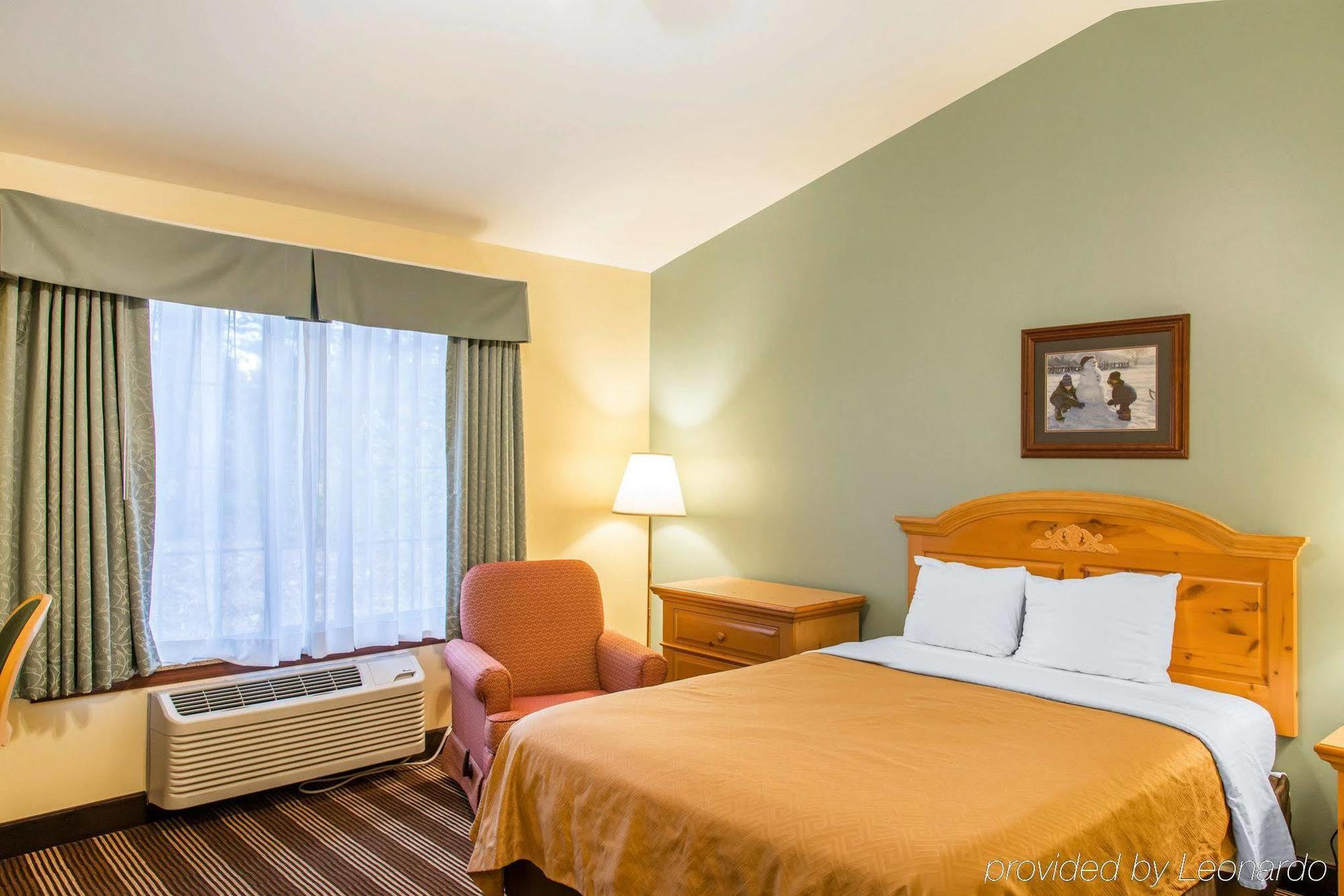 Econo Lodge Inn & Suites Eau Claire Eksteriør billede